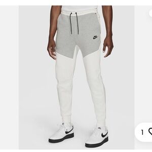 Nike Sportswear Tech Fleece Joggers NWT